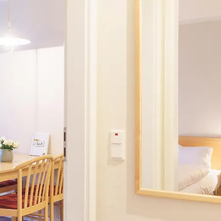 Apartment 632, Seepark *